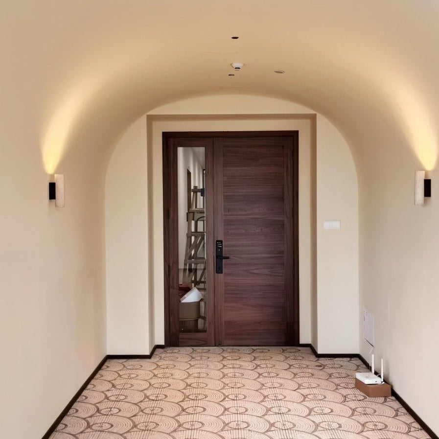 Japandi Travertine Wall Lamp With Arched Cut – Lurma