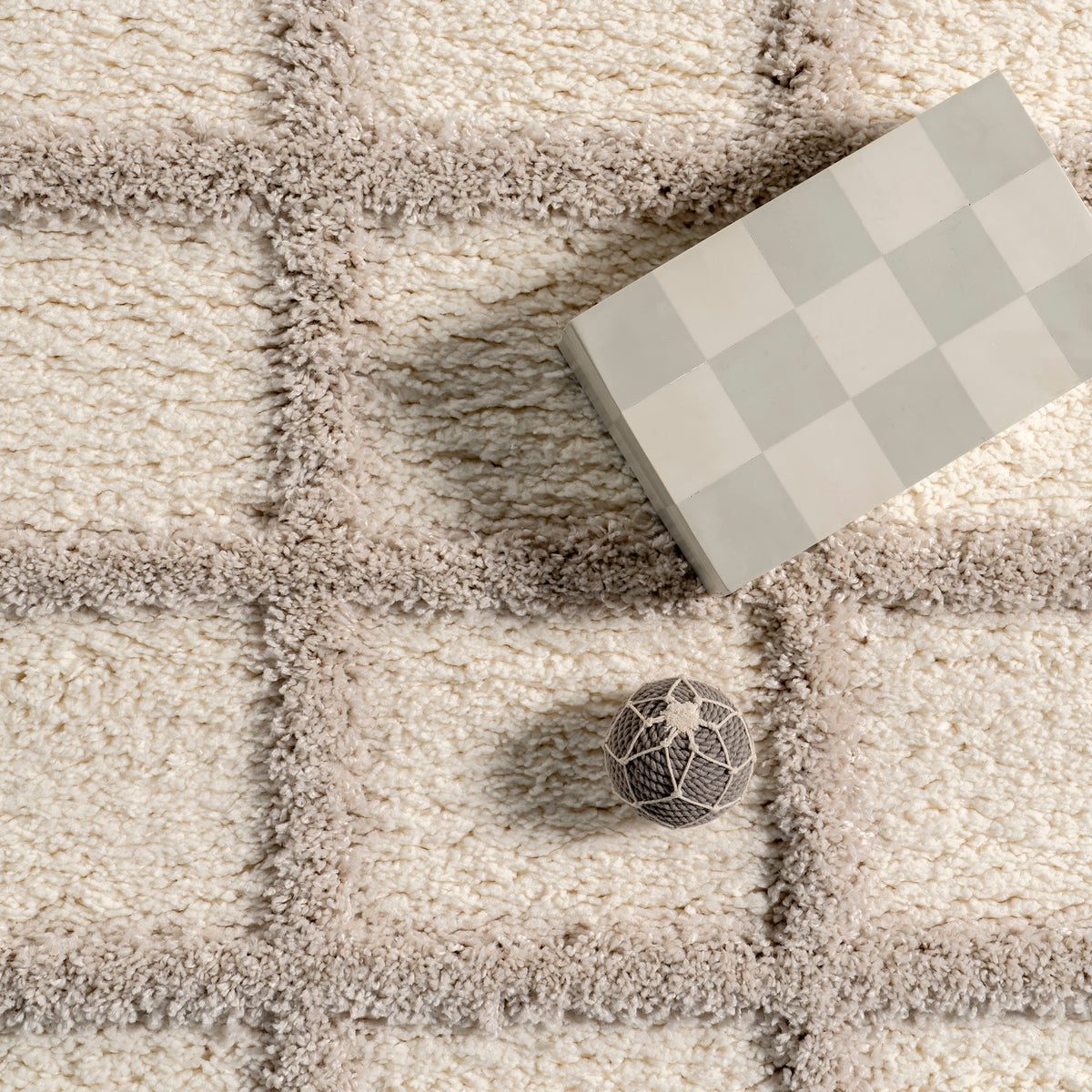 Japandi Checkered Texture Rug – view 3